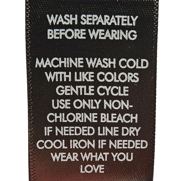 TorridPlus Size Classic Fit  Navy Blue V-Neck Short Sleeve Tee 2X - Picture 11 of 14